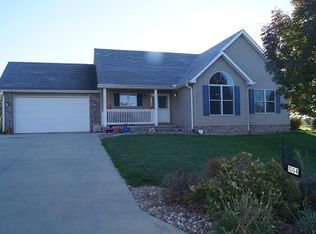 1004 Palora Cir, Nebraska City, NE 68410