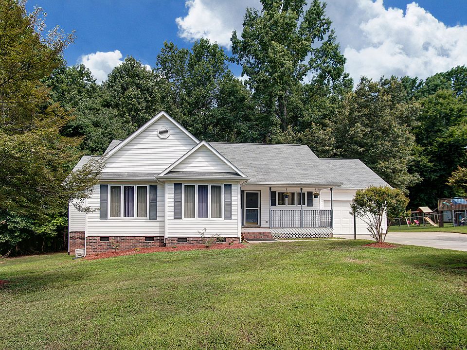 1st image of 306 Carmel Hills Dr