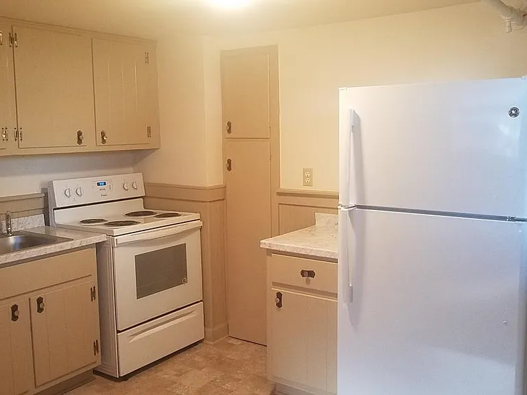 305 Harmon Ave NW #103 — Photo 8