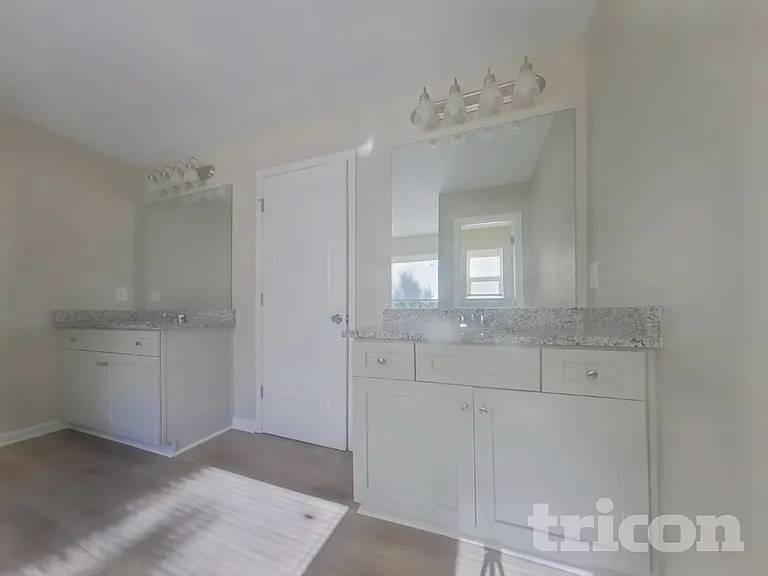 228 Fieldcrest Dr — Photo 11