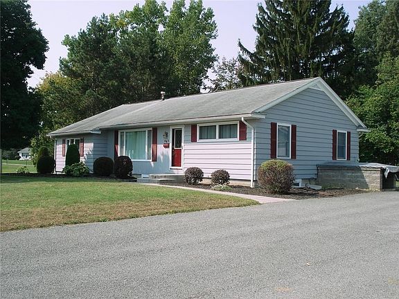 2nd image of 381 Wadsworth Ave