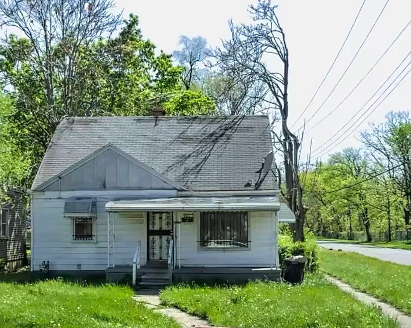 3 bed, 926 sqft, $1,200 — Photo 1