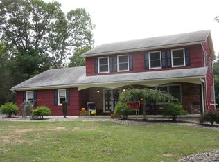 14 Alpine Dr, Hopewell Junction, NY 12533