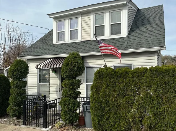 1511 Prince St, Laureldale, PA 19605