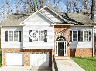 2292 Briar Glen Rd, Winston Salem, NC 27127