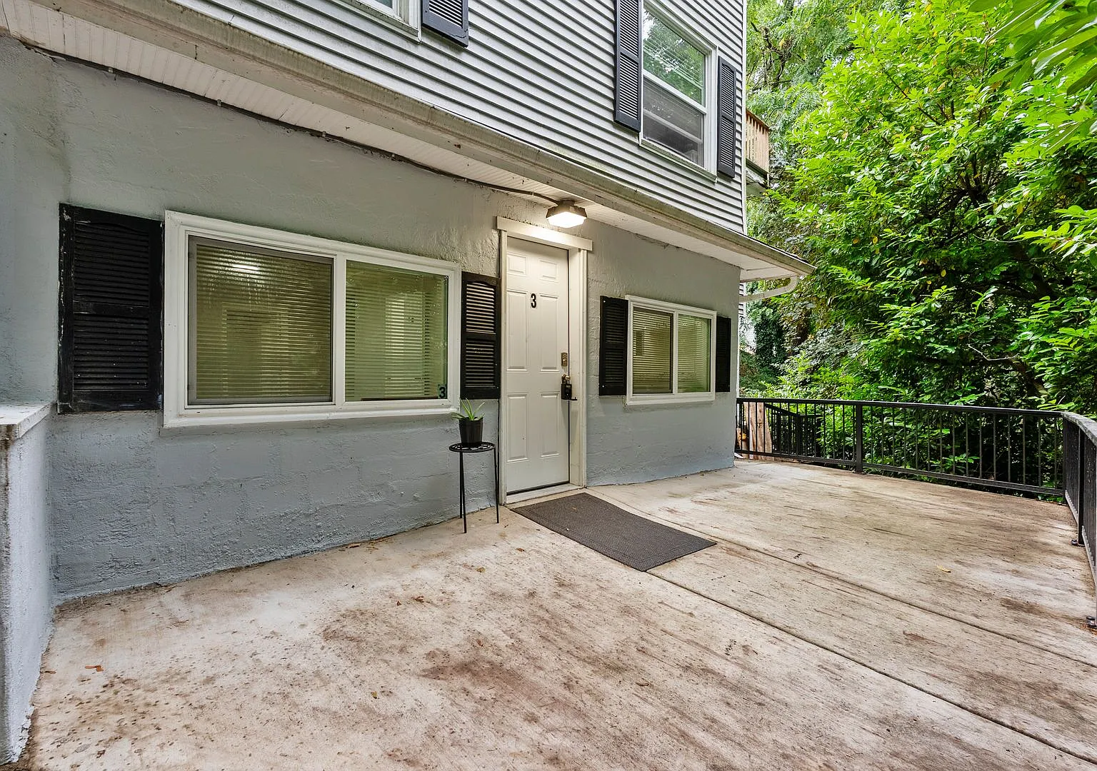 3812 R St — Photo 1