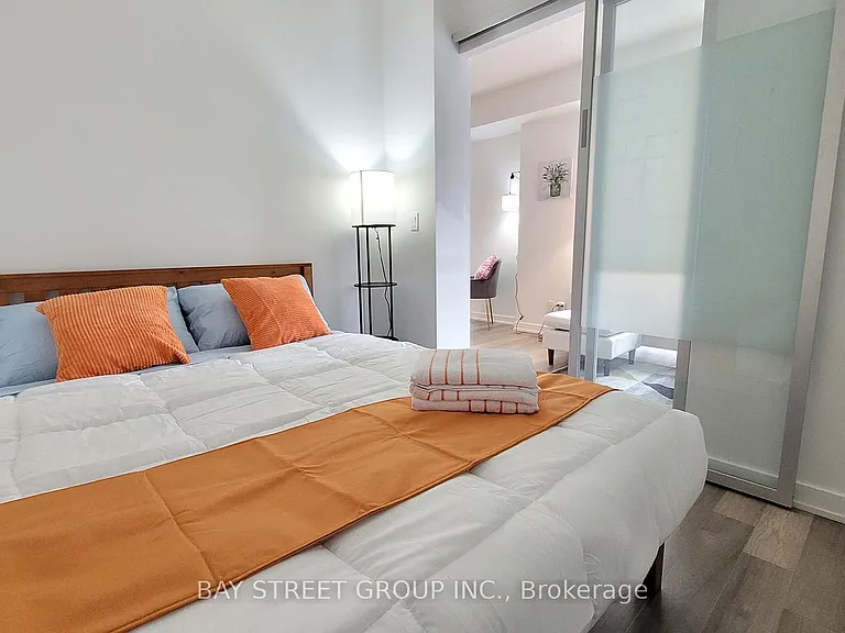 181 Huron St #204 — Photo 21