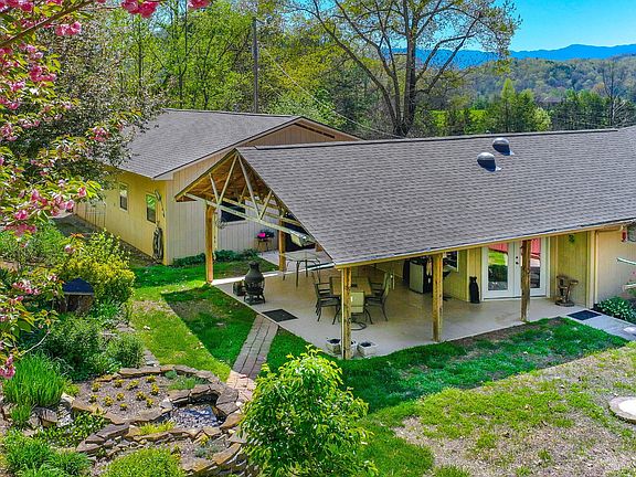 3rd image of 2134 Arch Rock Dr