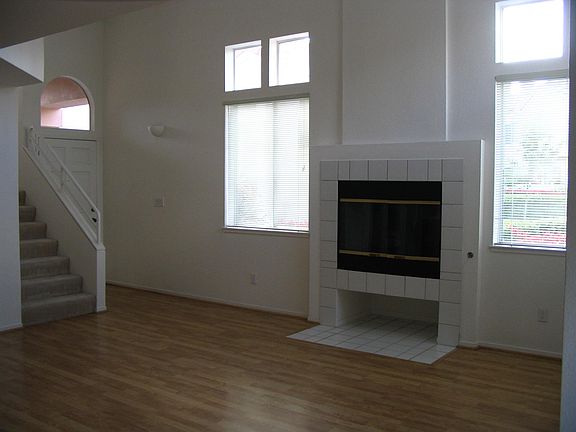 4th image of 6953 Rodling Dr Unit A