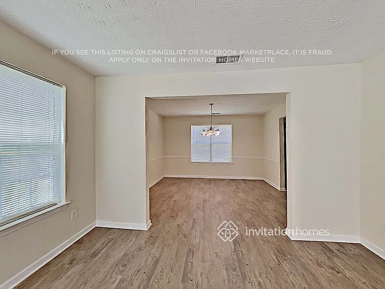 2802 Crestworth Ln — Photo 5