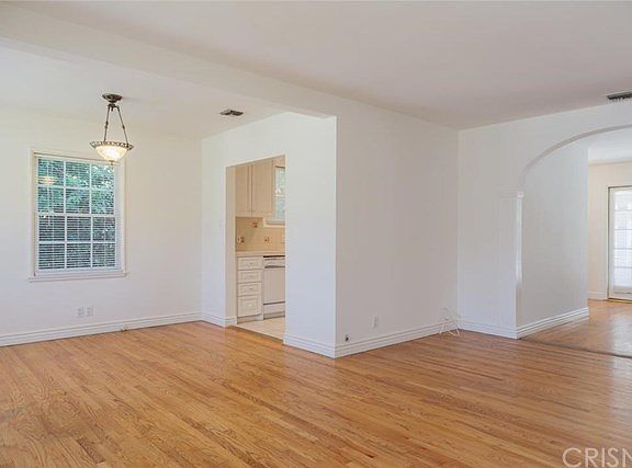 2nd image of 14319 Hatteras St