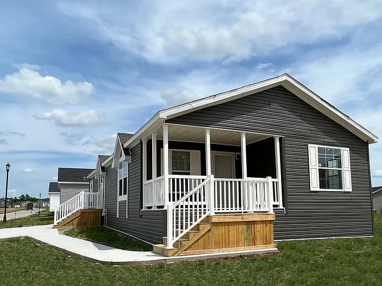 16181 Lancaster Way — Photo 25
