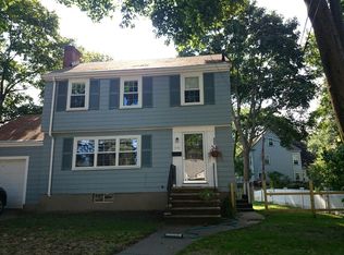 636 Weld St, West Roxbury, MA 02132