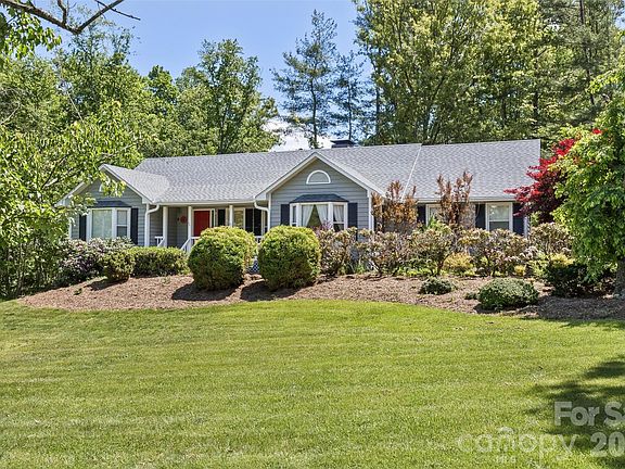 2nd image of 10 Applecross Rd