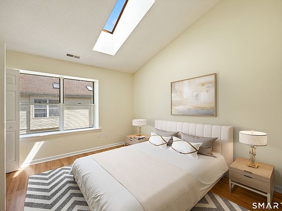 3rd image of 11 McClintock Street #1