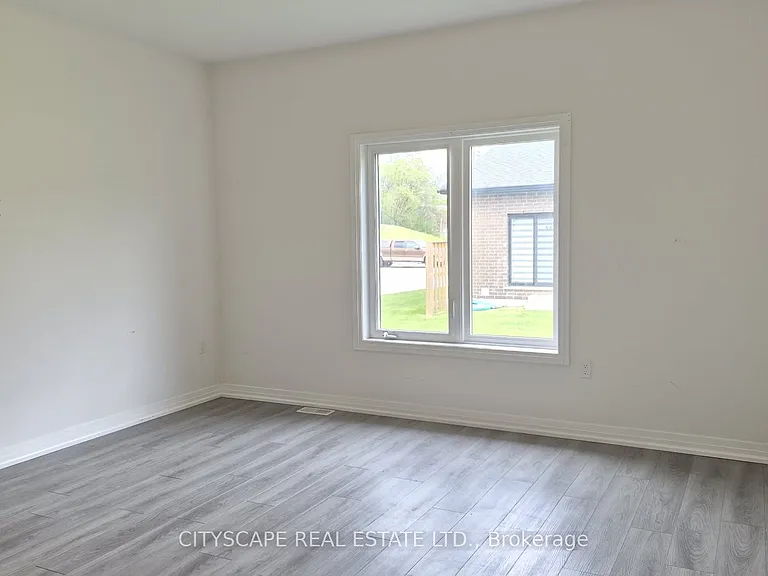 550 Grey St #28 — Photo 22