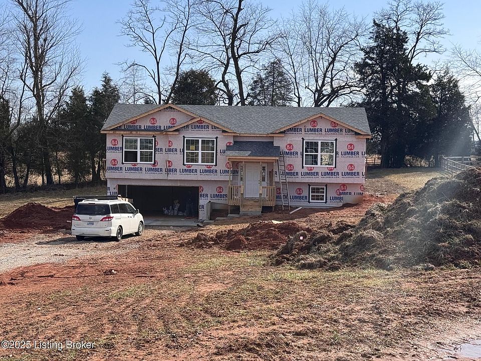 2nd image of 135 Mandan Ct