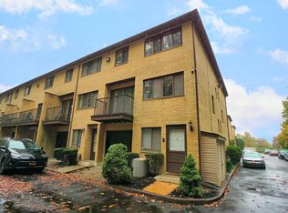 61 Canon Dr #1, Staten Island, NY 10314