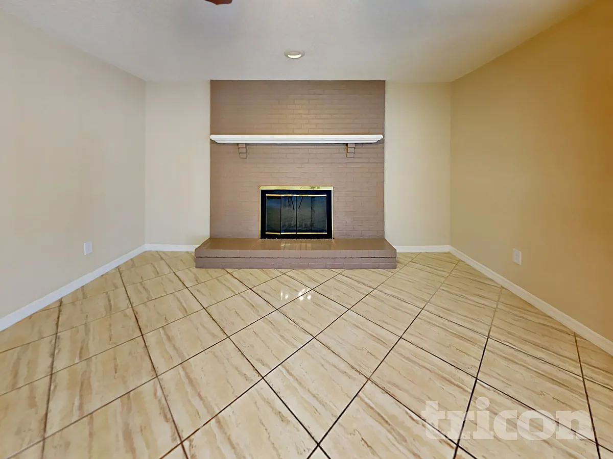 Building Photo - 2125 El Campo Ave