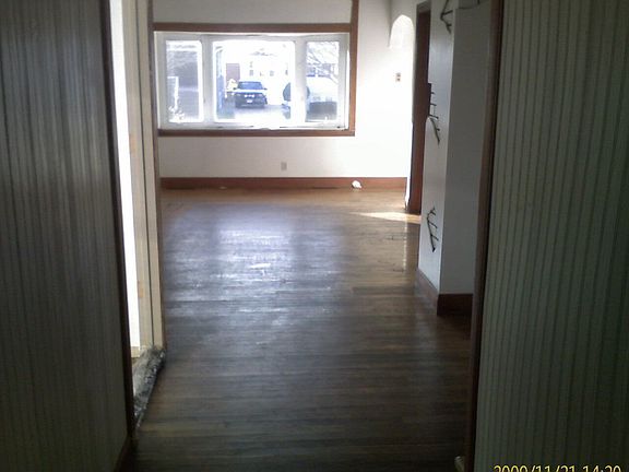 2nd image of 113 N 24th Ave