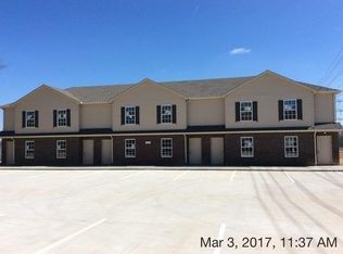 399 McGee Ct APT 1, Clarksville, TN 37040