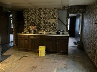 904-905 Oak St #1, Marianna, PA