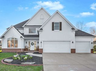 2106 Foxtail Rd, Bloomington, IL