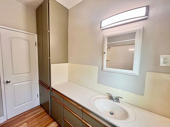 5th image of 1153 21st St