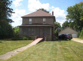 411 S Beaumont Rd, Prairie Du Chien, WI 53821