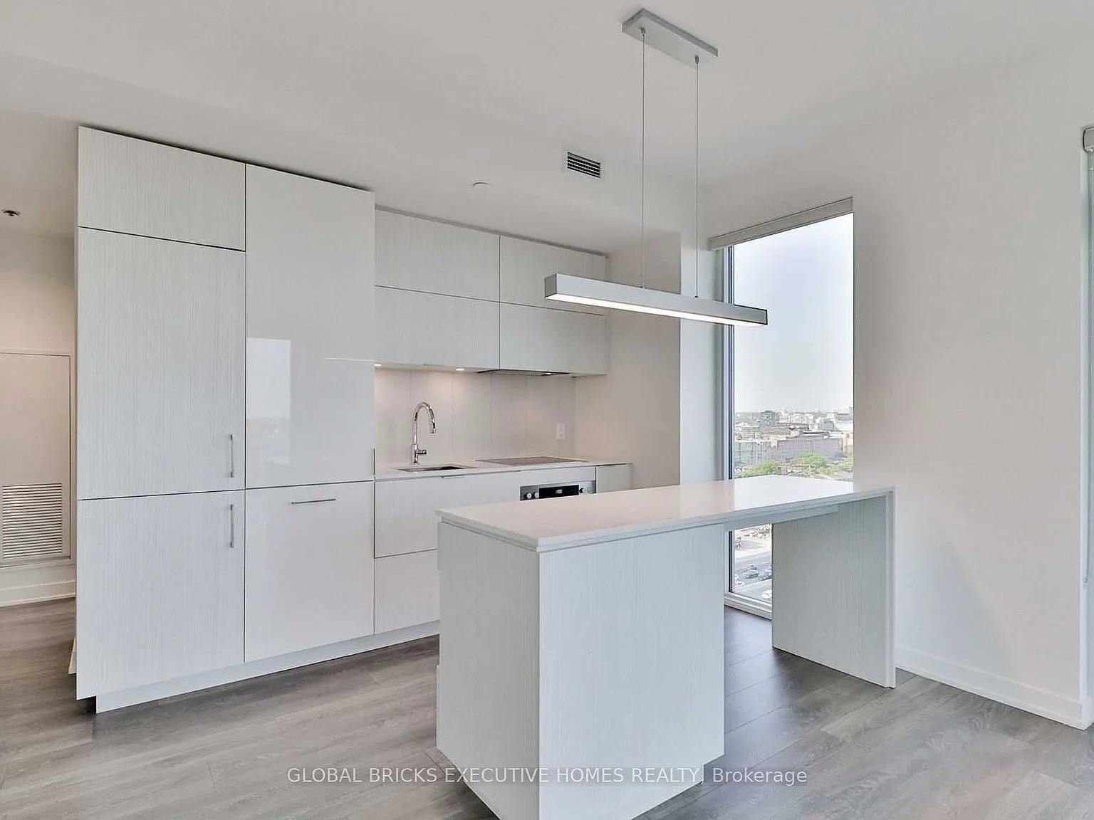 3 bed, $3,500 — Photo 4