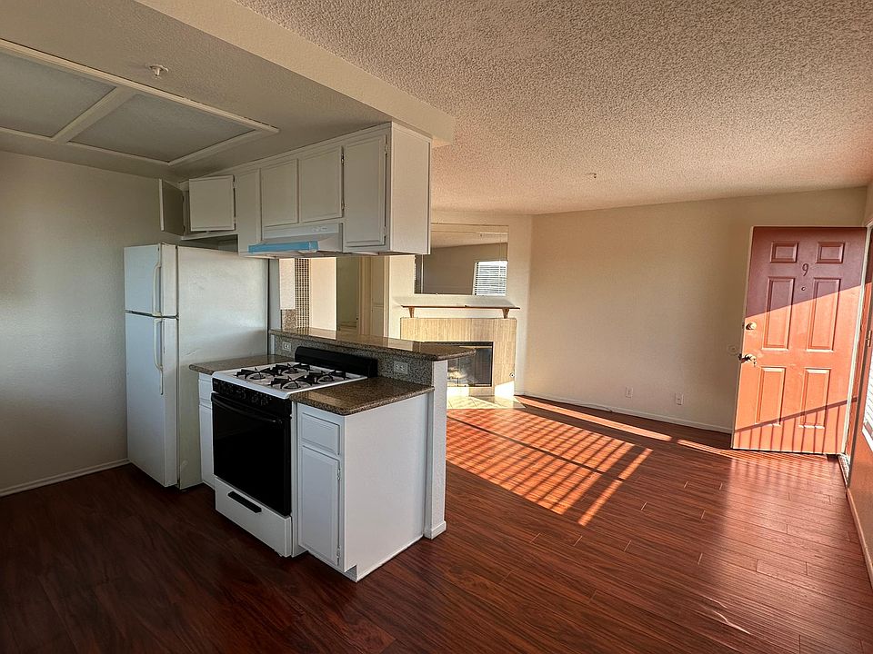 1st image of 13901 Lemoli Ave APT 9