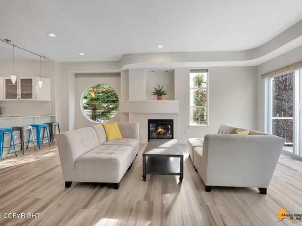 2155 W 29th Ave APT 1, Anchorage, AK 99517