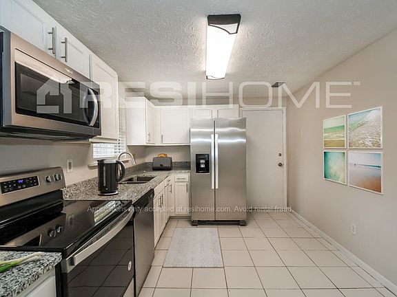 3rd image of 2344 Constitution Dr