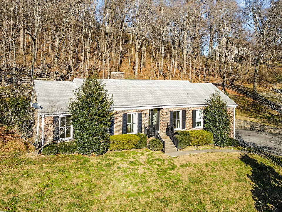 1st image of 1136 Stonewall Jackson Ct