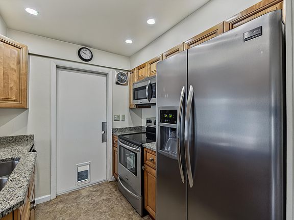 5th image of 2581 E Golf Boulevard