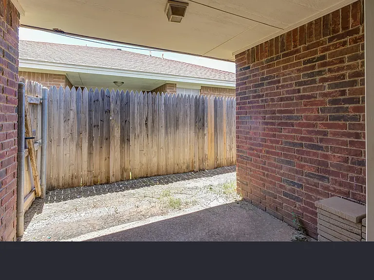 503 N Clinton Ave #B — Photo 23