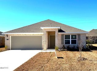 10125 Woodbury Dr, Gulfport, MS 39503