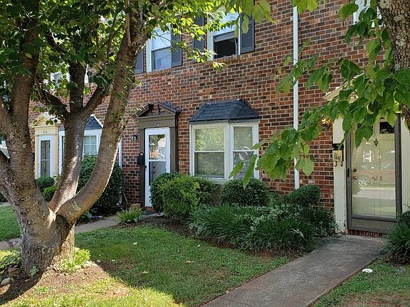 2nd image of 214 E Cadbury Dr