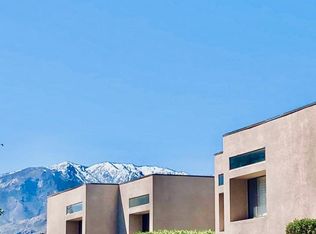 874 N Village Sq, Palm Springs, CA 92262
