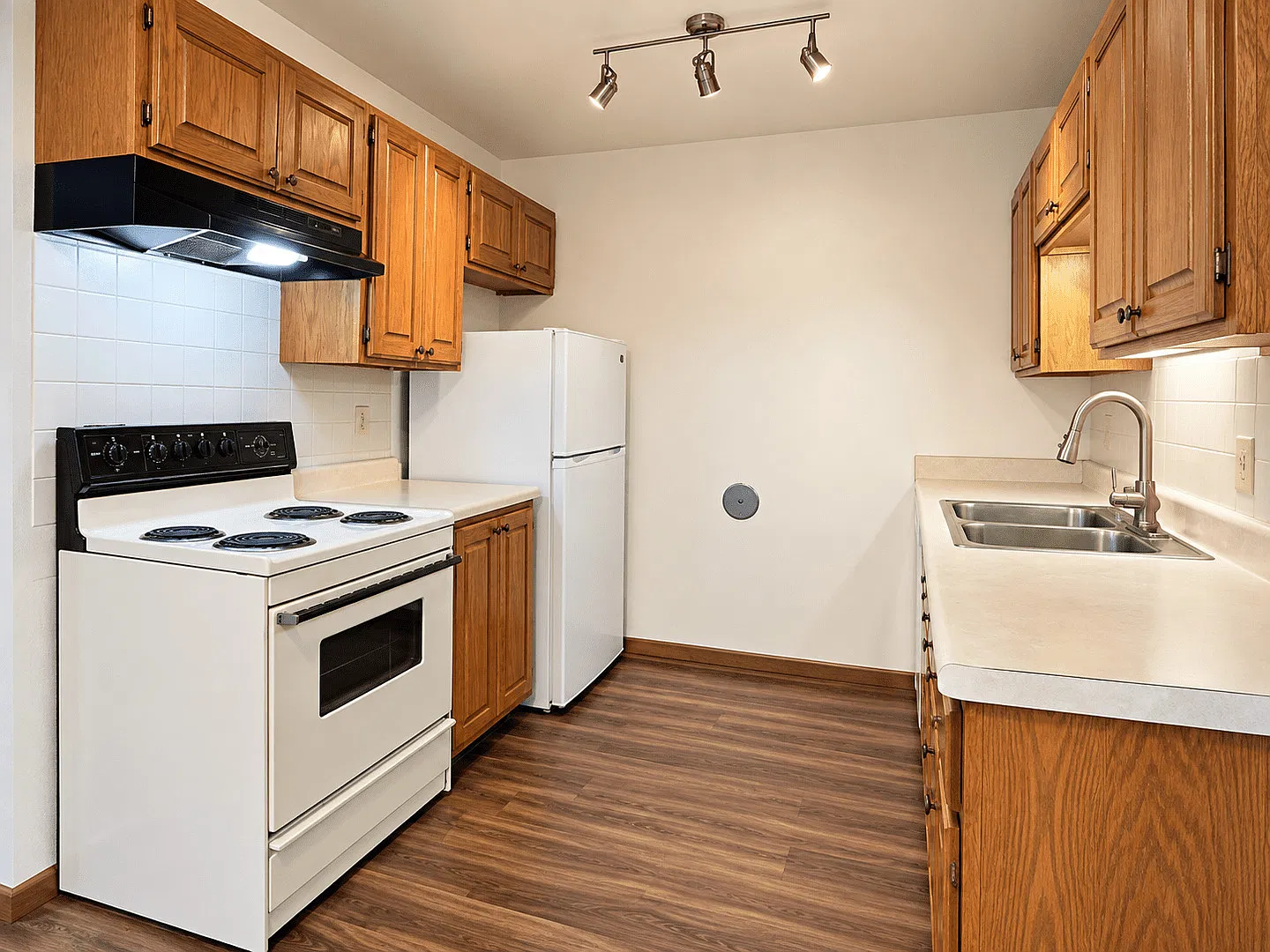 Arena Apartments — Photo 2