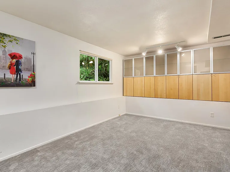 5265 Highland Dr — Photo 4