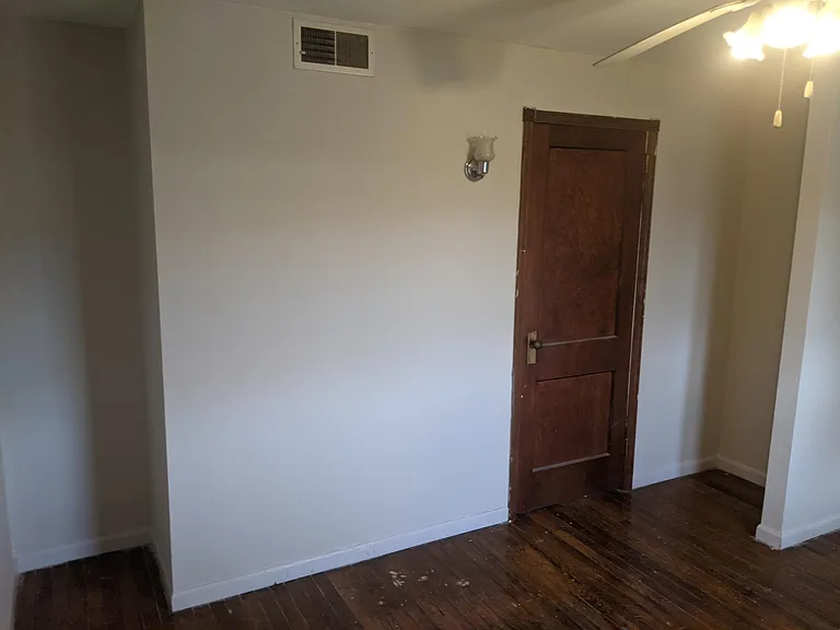 bedroom #1