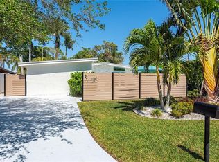 1971 Holiday Ln, Naples, FL 34104