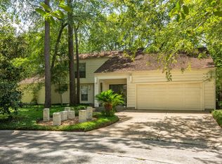 18 Lazy Ln, Spring, TX 77380