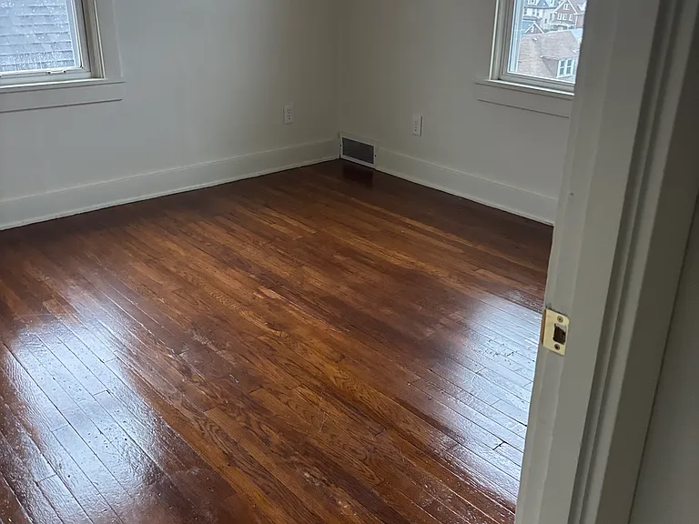 809 Bayridge Ave — Photo 7