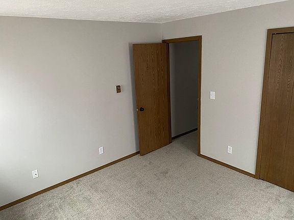 5th image of 50 Carter Cir #3