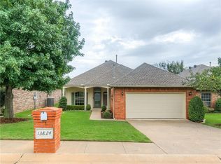 13824 Crest Glen Rd, Edmond, OK 73013
