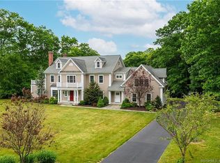 6 Boulder Creek Rd, Newtown, CT 06470