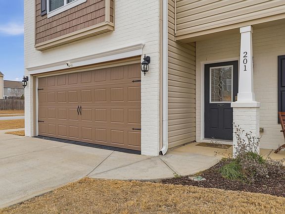 2nd image of 201 Addlestone Cir