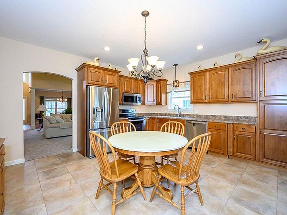 3rd image of 133 Saybrook Blvd #C